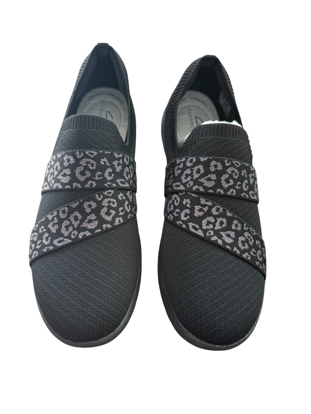 Clarks NIB Adella Stride Black Slip-On Sneakers with Gray Leopard Straps, size 9